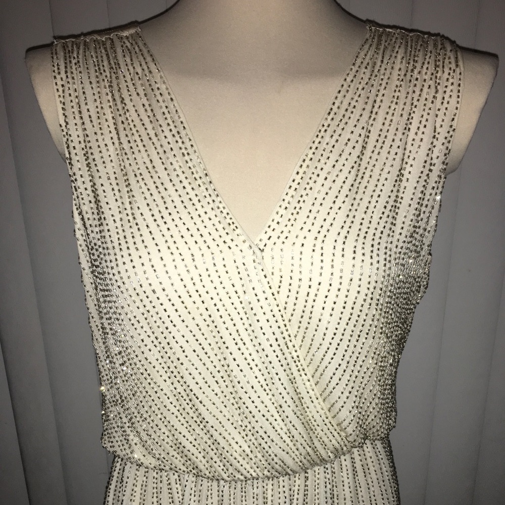 Parker Dressy sleeveless top with shiny silver sequence